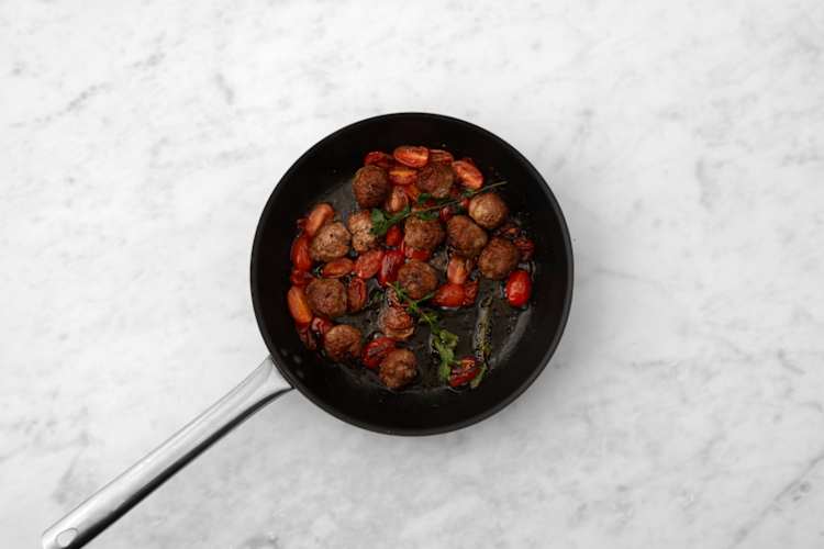 Cuocere le polpette
