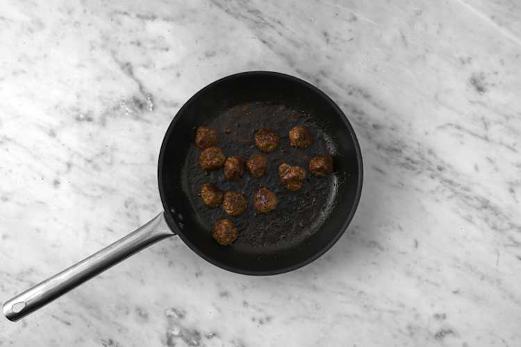 Cuocere le polpette