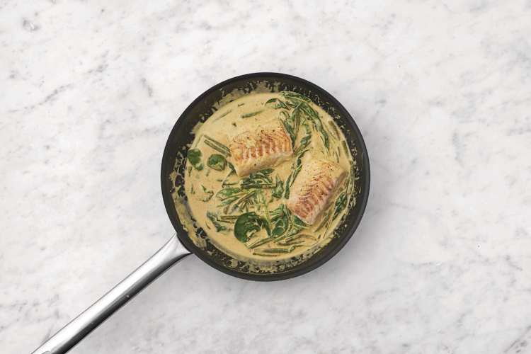 Make the curry sauce