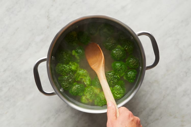 Cook Pasta & Broccoli