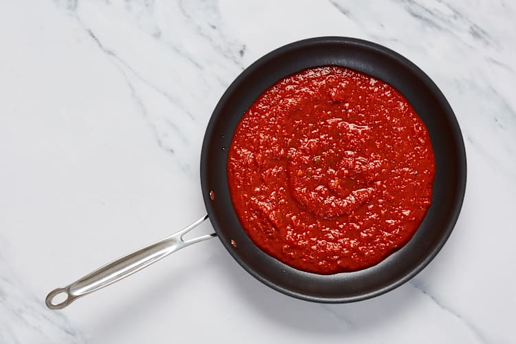 Cook Cheese & Warm Sauce