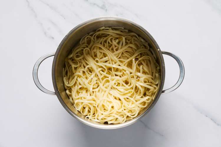 Make Scallion Oil & Finish Noodles