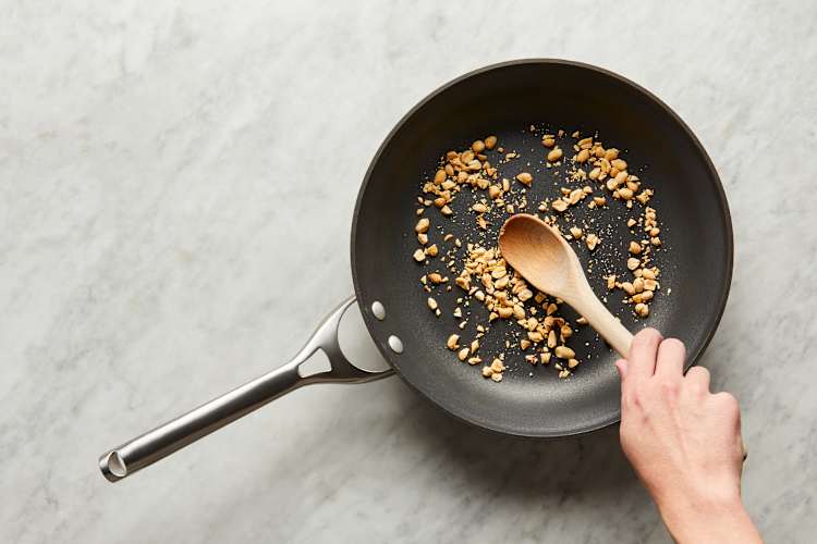 Toast Peanuts