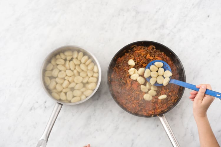 Cook the gnocchi