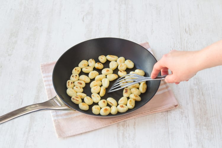 Fry the gnocchi