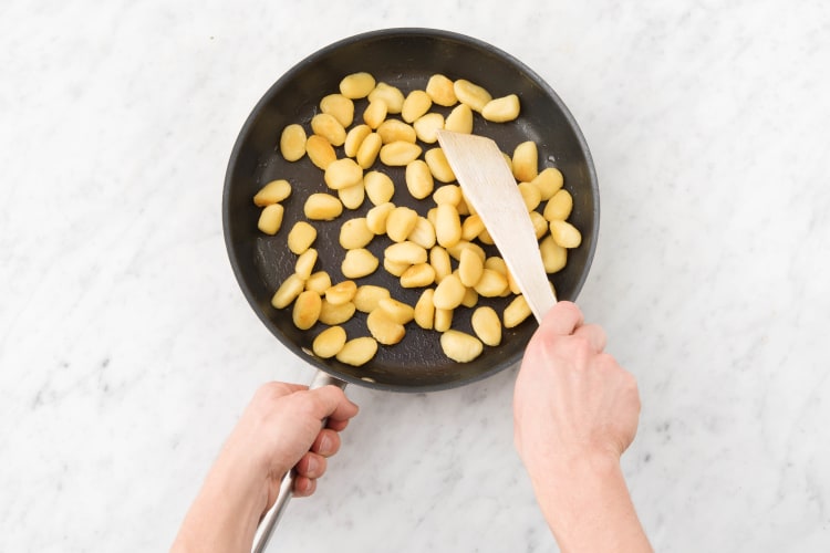 Fry the gnocchi