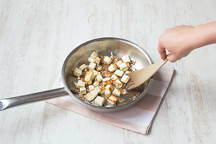 Cook the paneer cheese on each side