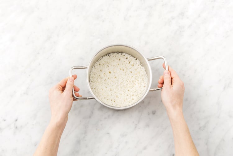 Cook the rice